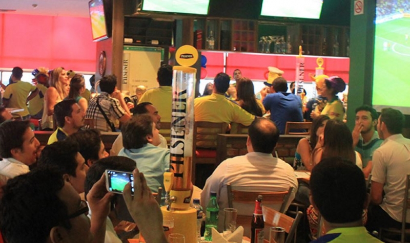 Fanáticos Sports & Grill